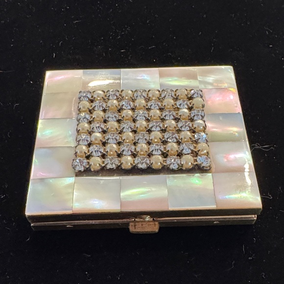Vintage Mother of Pearl Compact with Rhinestones - Picture 1 of 7